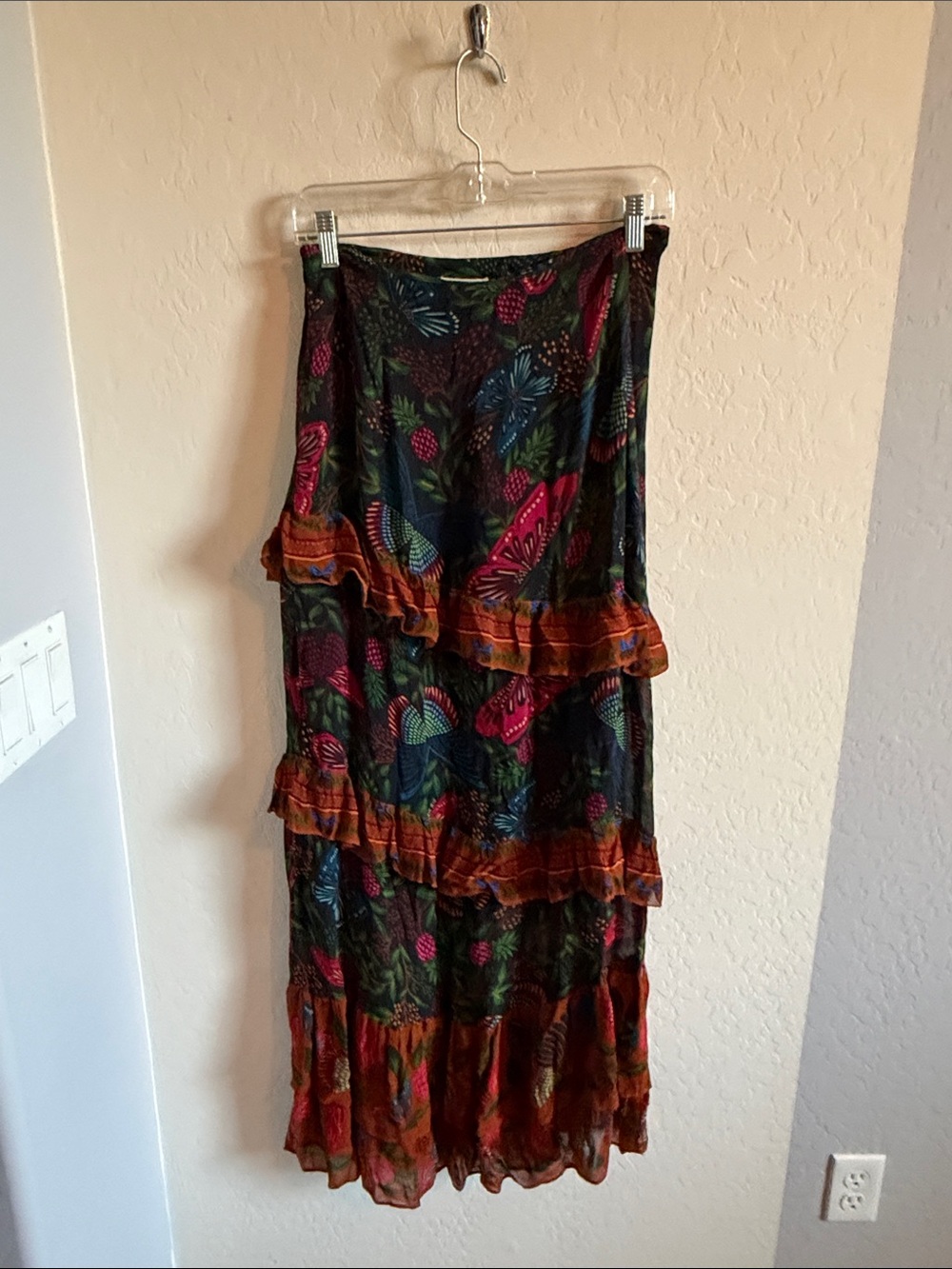 FARM Rio Garden Tiered Maxi Skirt- size Medium - Picture 4 of 7